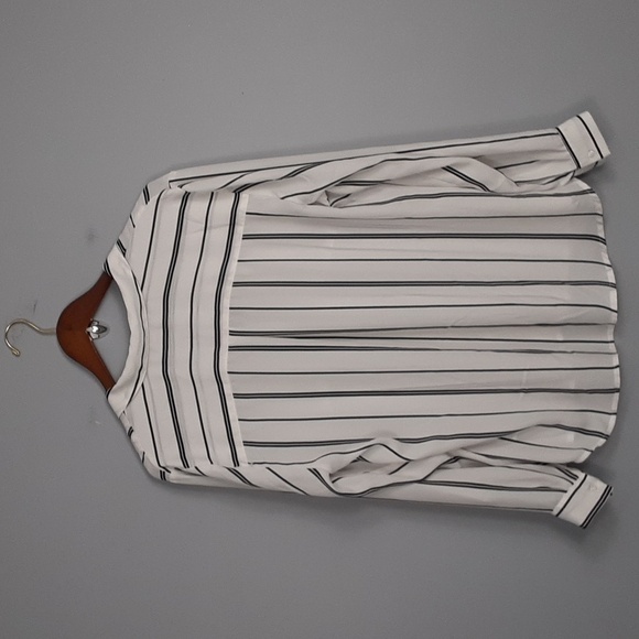 Candie's Striped Black Cream Ivory White Pinstripe Long Sleeve Button Down Top - Picture 7 of 9